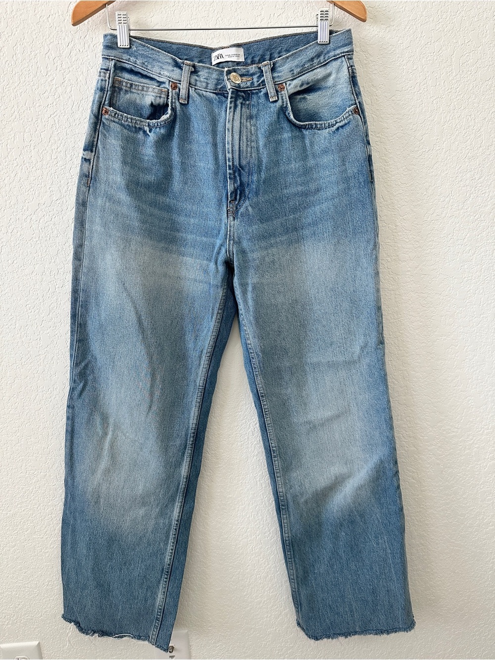 Zara Regular Fit Straight Leg Jeans Blue Size 8 Blue Mid Wash Raw Hem 29” Inseam